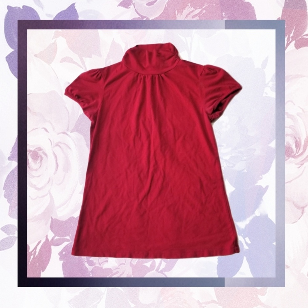 Red turtleneck tee